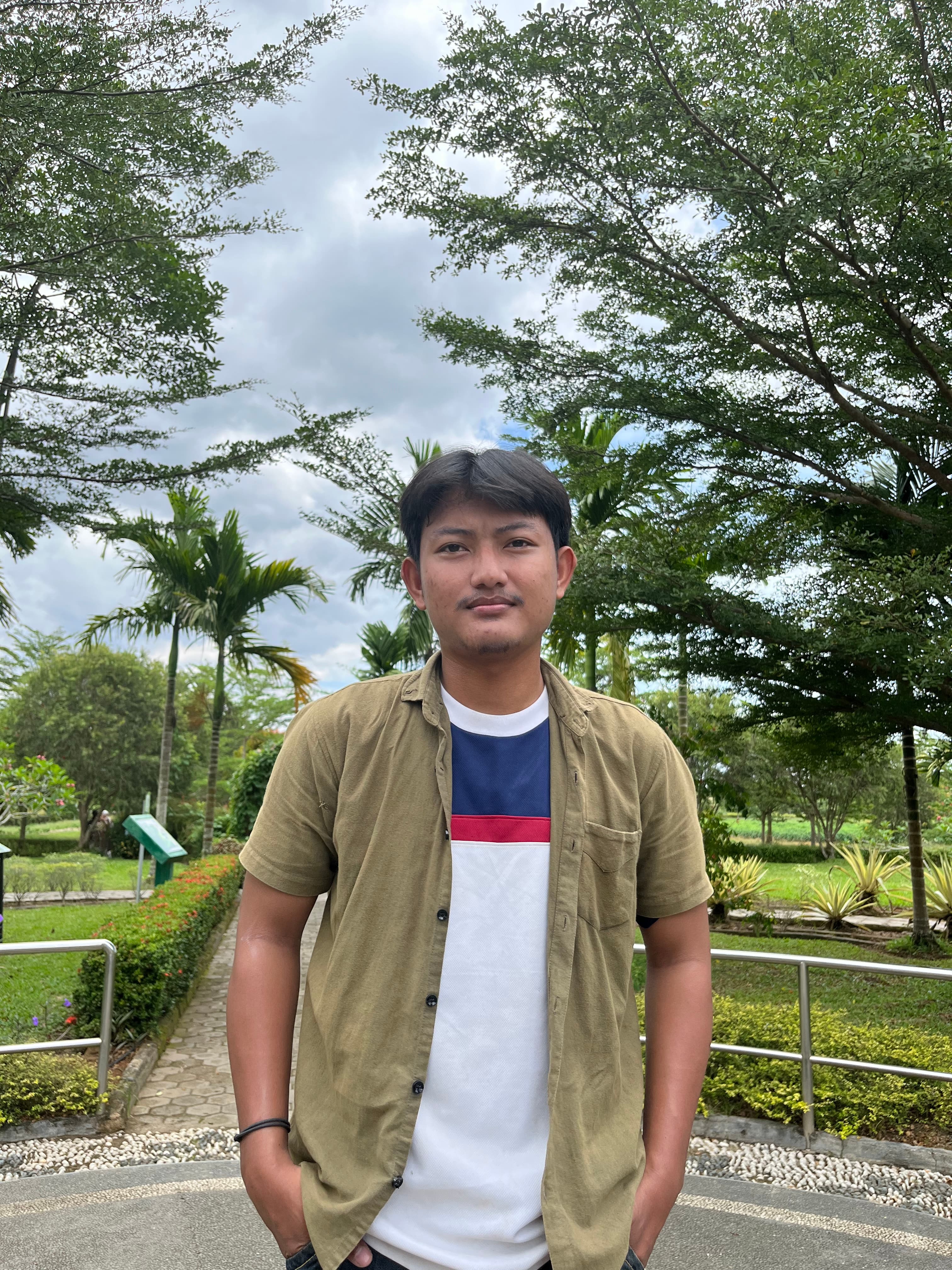 Kharavi Arthur Lukmana - Operations Lead